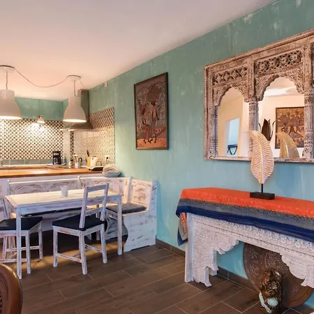 La Perla Apartment *